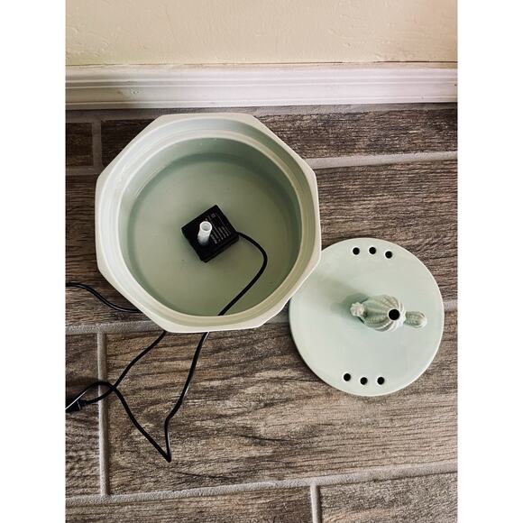 Cactus Ceramic Cat Water Fountain 1.5L USB Pump unfiltered Seafoam Green - Picture 3 of 4